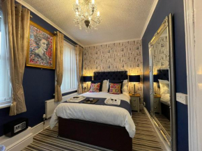 Delovely Hotel